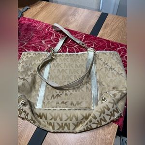 Michael Kors Tote Bag 💛